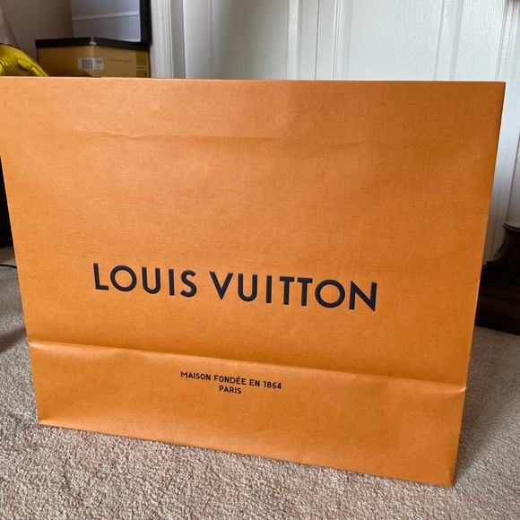 Large Paper Shopping Bag - Picture 2 of 6